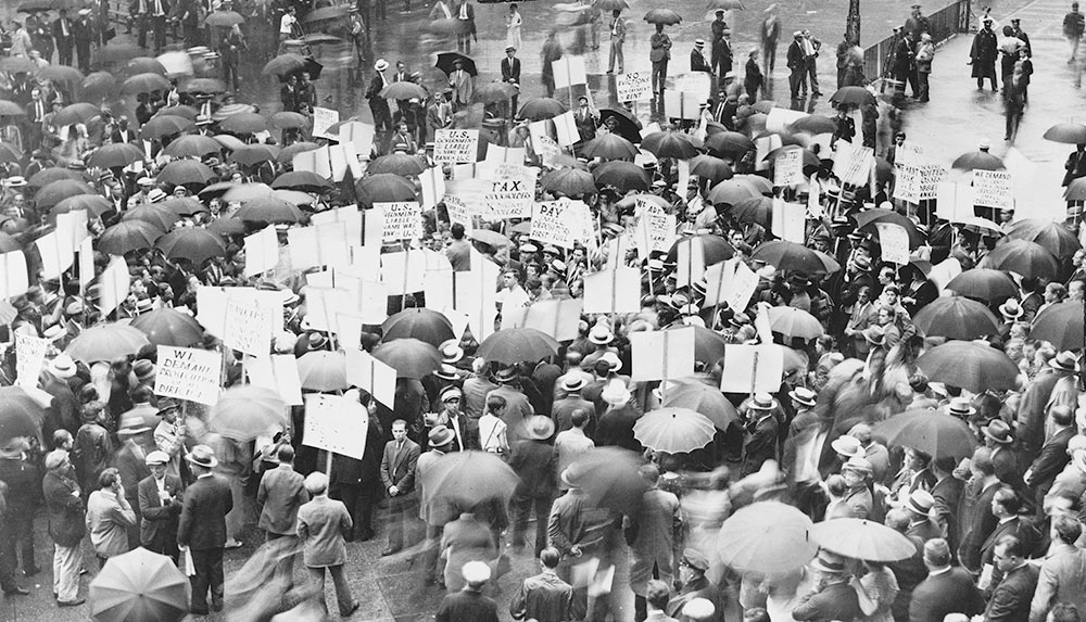 Great Depression photo provided by Library of Congress on Wikipedia